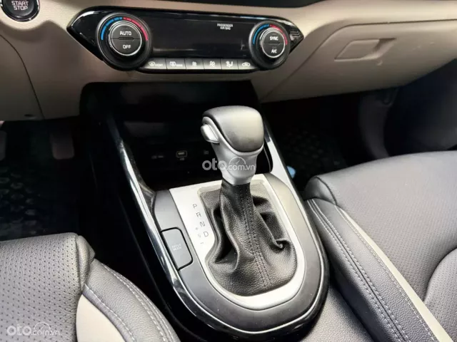 Kia K3 1.6 Luxury 2022 10