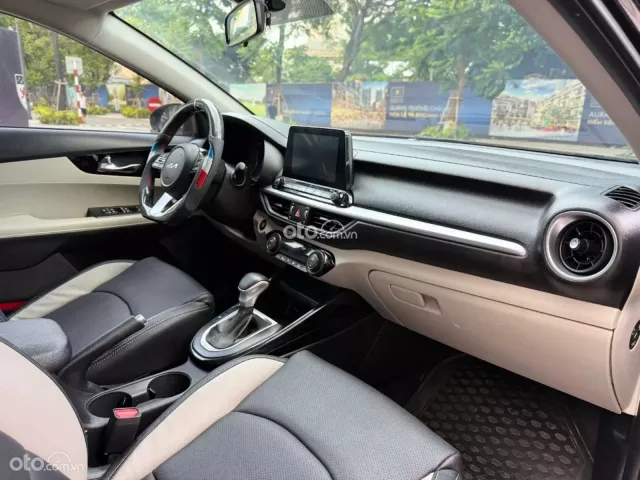Kia K3 1.6 Luxury 2022 14