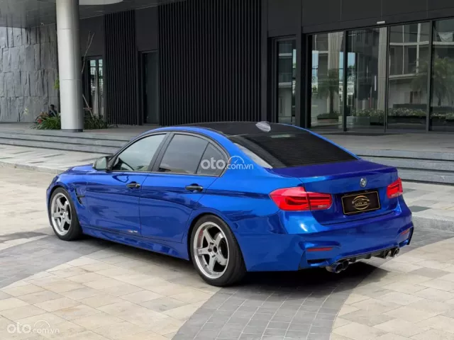 BMW 320i M Sport 2012 8