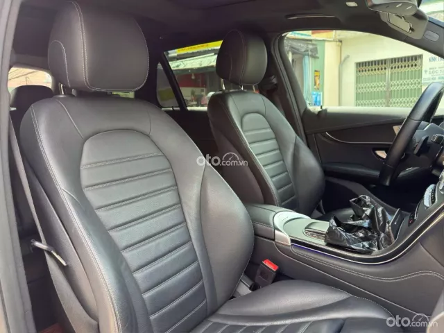 Mercedes GLC300 4matic 2020 cực đẹp
