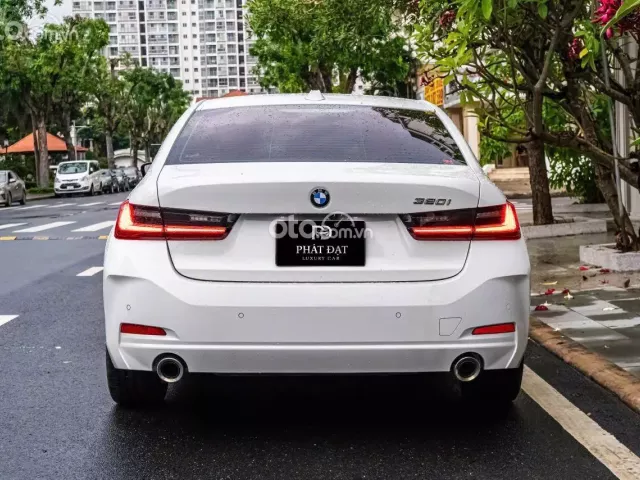 BMW 320i Sport Line 2025 5