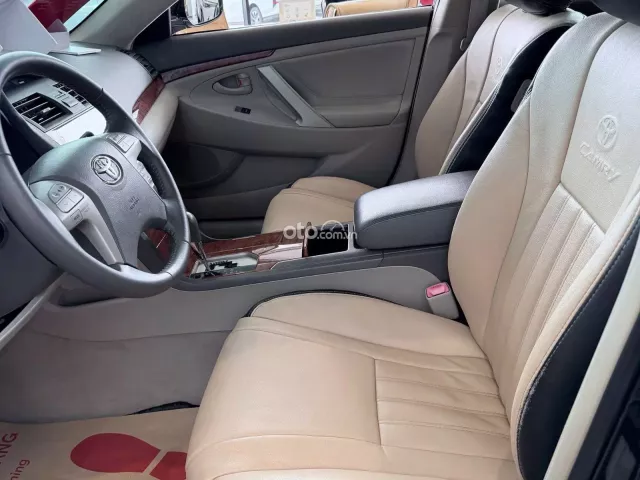 Toyota Camry 2.4G 2011 5