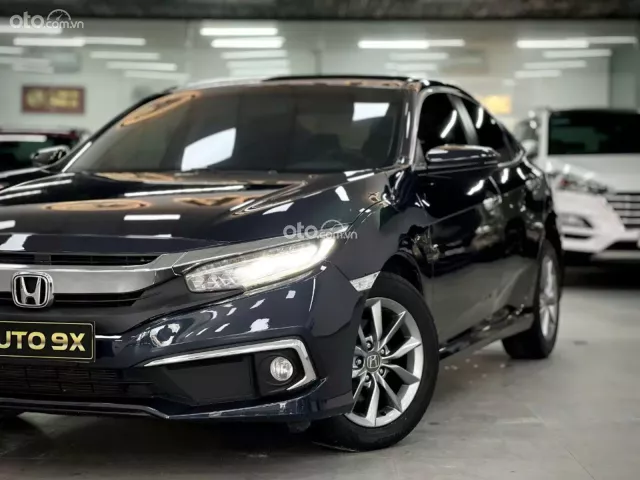 Honda Civic 2019 4