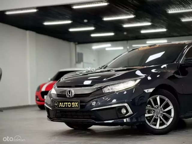 Honda Civic 2019 7