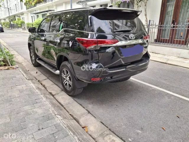 Toyota Fortuner 2.4 AT 4x2 Legender 2022 6