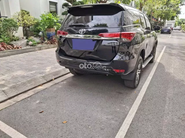 Toyota Fortuner 2.4 AT 4x2 Legender 2022 7
