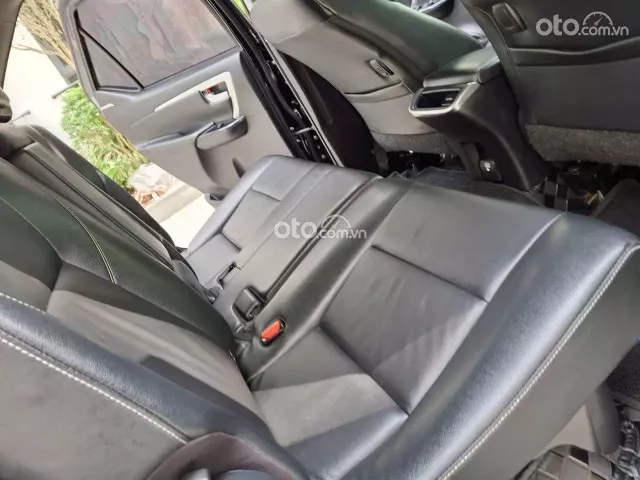 Toyota Fortuner 2.4 AT 4x2 Legender 2022 12