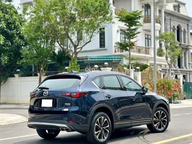 Mazda CX-5 2.0 Luxury 2025 4