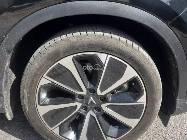 VinFast VF8 Plus 2023 10