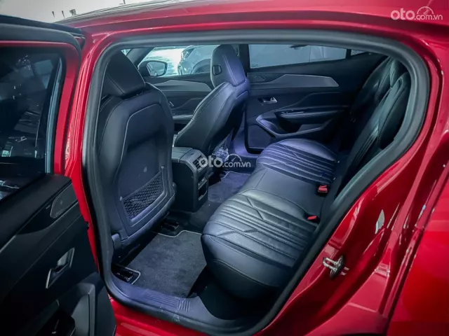 Peugeot 408 GT 2023 8