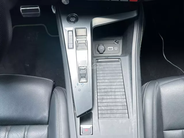 Peugeot 408 GT 2023 11