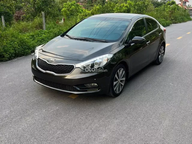 Xe chất, máy số keo chỉ zin. Màn hình, cam lùi đủ. Nội ngoại thất đẹp Mọi chức năng hoàn