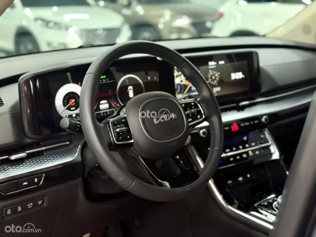 Kia Carnival 2.2D Signature 2022 11