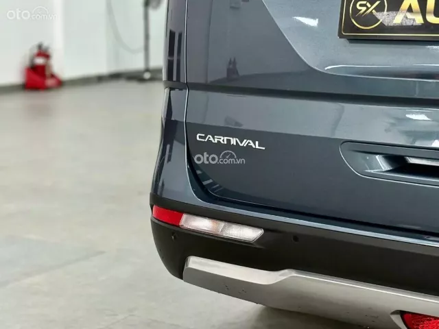 Kia Carnival 2.2D Signature 2022 8