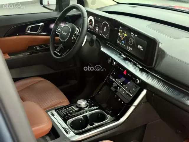 Kia Carnival 2.2D Signature 2022 12