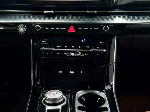 Kia Carnival 2.2D Signature 2022 15