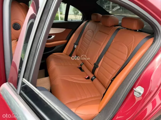 Mercedes-Benz C300 AMG 2018 15
