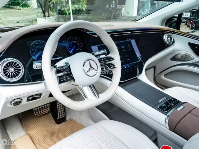 EQS450+_V1 Model 2024 - Full-size luxury EV