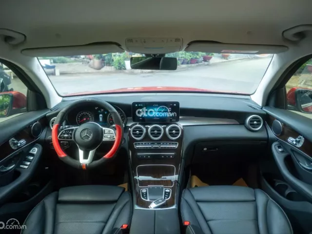 Mercedes GLC200 2021 đỏ limited siêu lướt cực đẹp