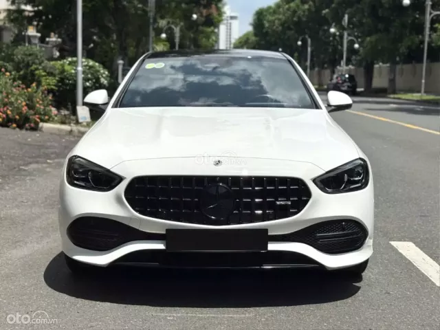 Mercedes C200 Avantgarde Plus 2022 cực đẹp