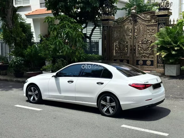 Mercedes C200 Avantgarde Plus 2022 cực đẹp