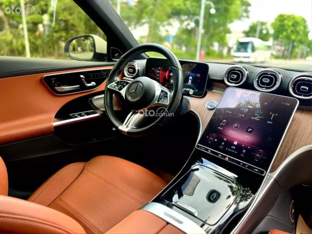 Mercedes C200 Avantgarde Plus 2022 cực đẹp