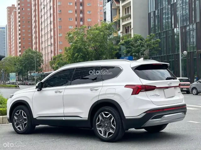 Hyundai Santa Fe 2.2 Dầu Cao cấp 2024 3