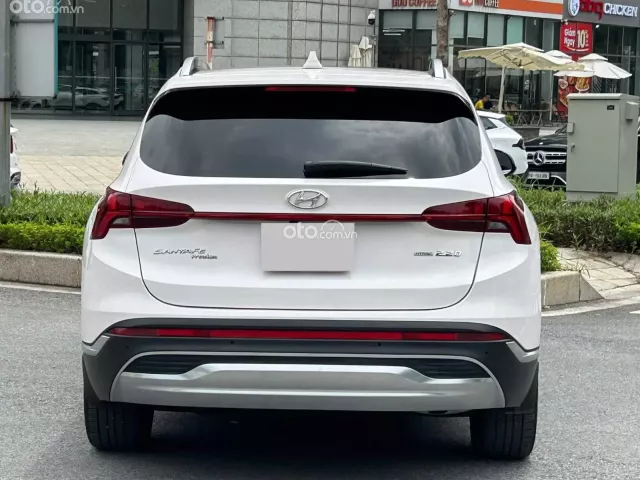 Hyundai Santa Fe 2.2 Dầu Cao cấp 2024 4