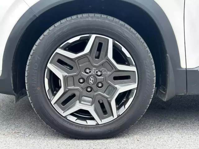 Hyundai Santa Fe 2.2 Dầu Cao cấp 2024 15