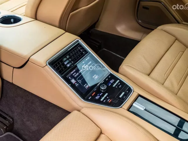 Porsche Panamera 3.0 V6 2018 18