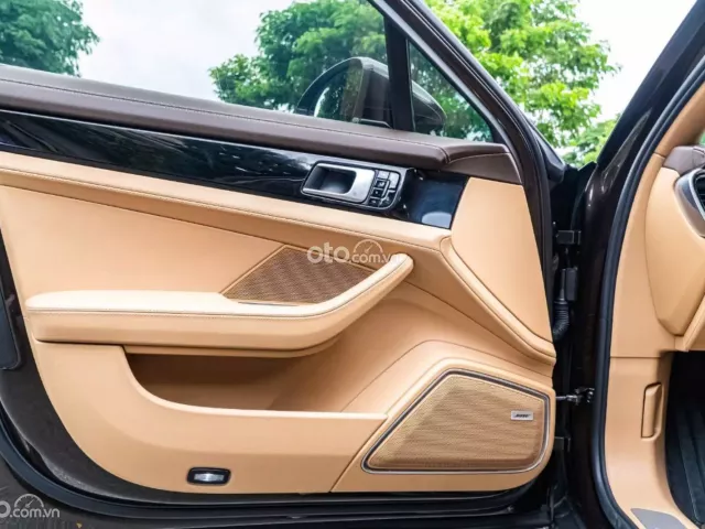 Porsche Panamera 3.0 V6 2018 12
