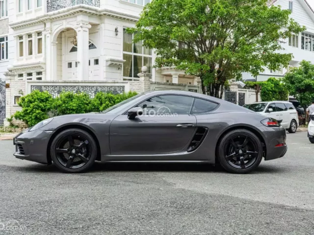 Porsche 718 cayman 2021 6