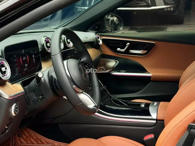 Mercedes-Benz C200 Avantgarde Plus 2022 11