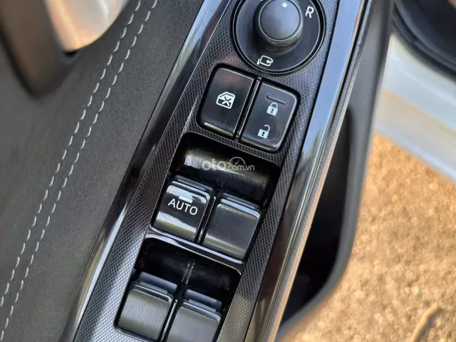 Mazda 2 2022 12
