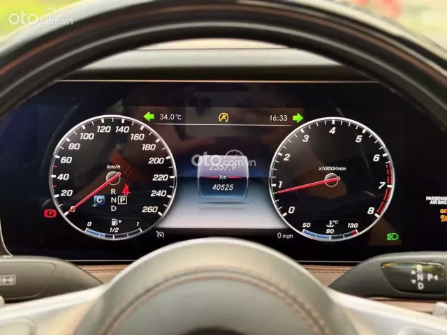Mercedes-Benz Maybach S450 4Matic 2019 10