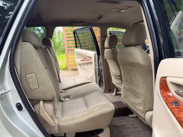 Toyota Innova 2.0G 2008 11