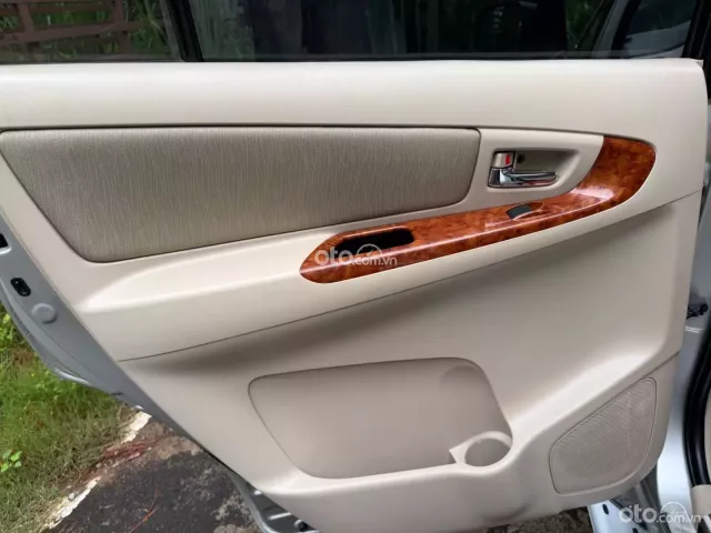 Toyota Innova 2.0G 2008 15
