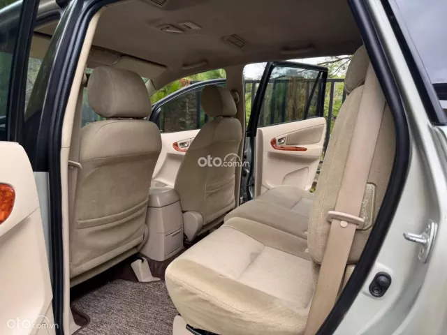 Toyota Innova 2.0G 2008 14