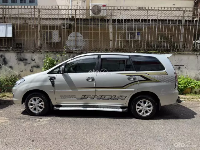 Toyota Innova 2.0G 2008 21