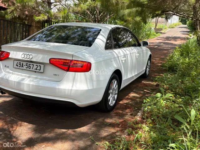 Audi A4 1.8L TFSI 2012 10