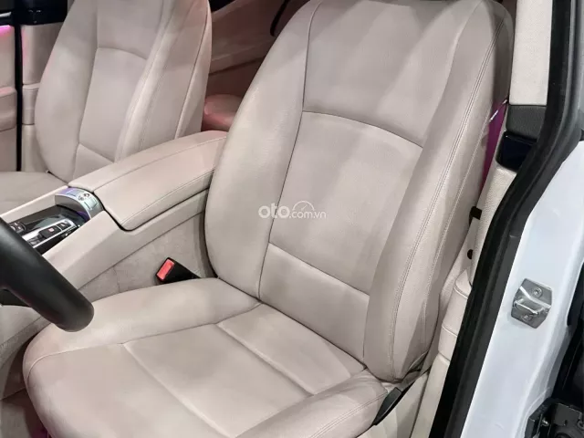 BMW 528i GT 2013 11