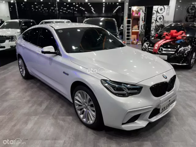BMW 528i GT 2013 4