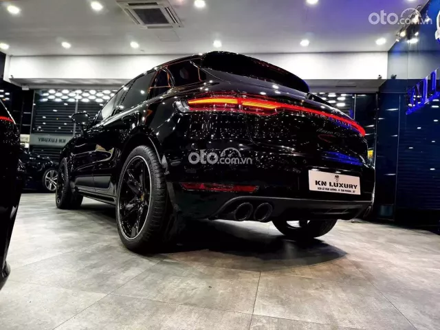 Porsche Macan GTS 2017 2