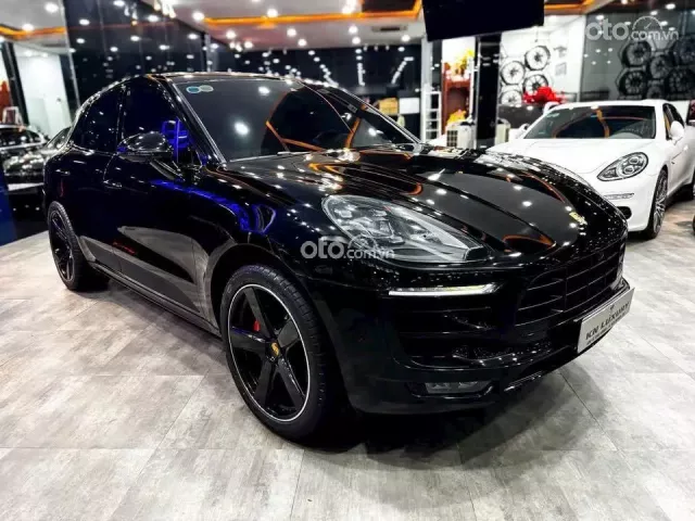 Porsche Macan GTS 2017 4