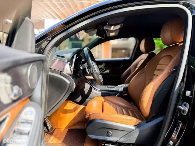 Mercedes-Benz GLC 300 4Matic Coupe 2022 14