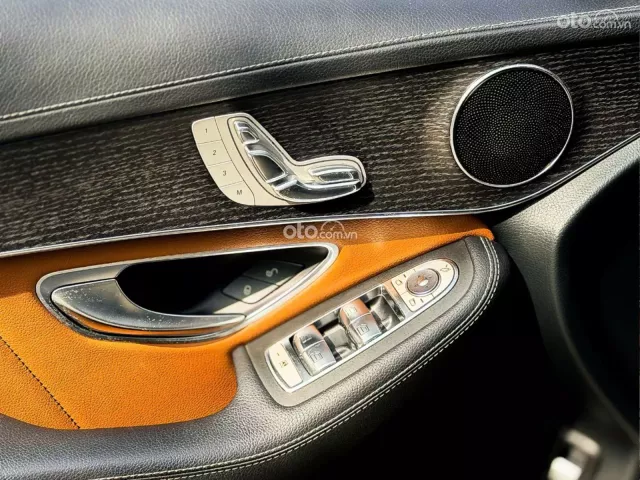 Mercedes-Benz GLC 300 4Matic Coupe 2022 16