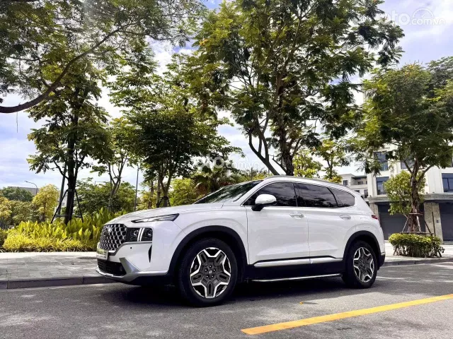 Hyundai Santa Fe 2.2 Dầu Cao cấp 2022