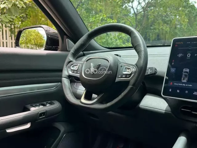 VinFast VF9 Plus 2023 7