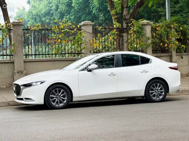 Mazda 3 Sedan 1.5L Luxury 2022 4