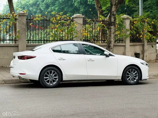 Mazda 3 Sedan 1.5L Luxury 2022 6